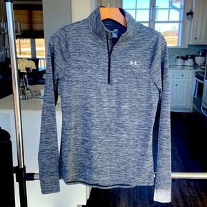 Womens Under Armour half zip size small